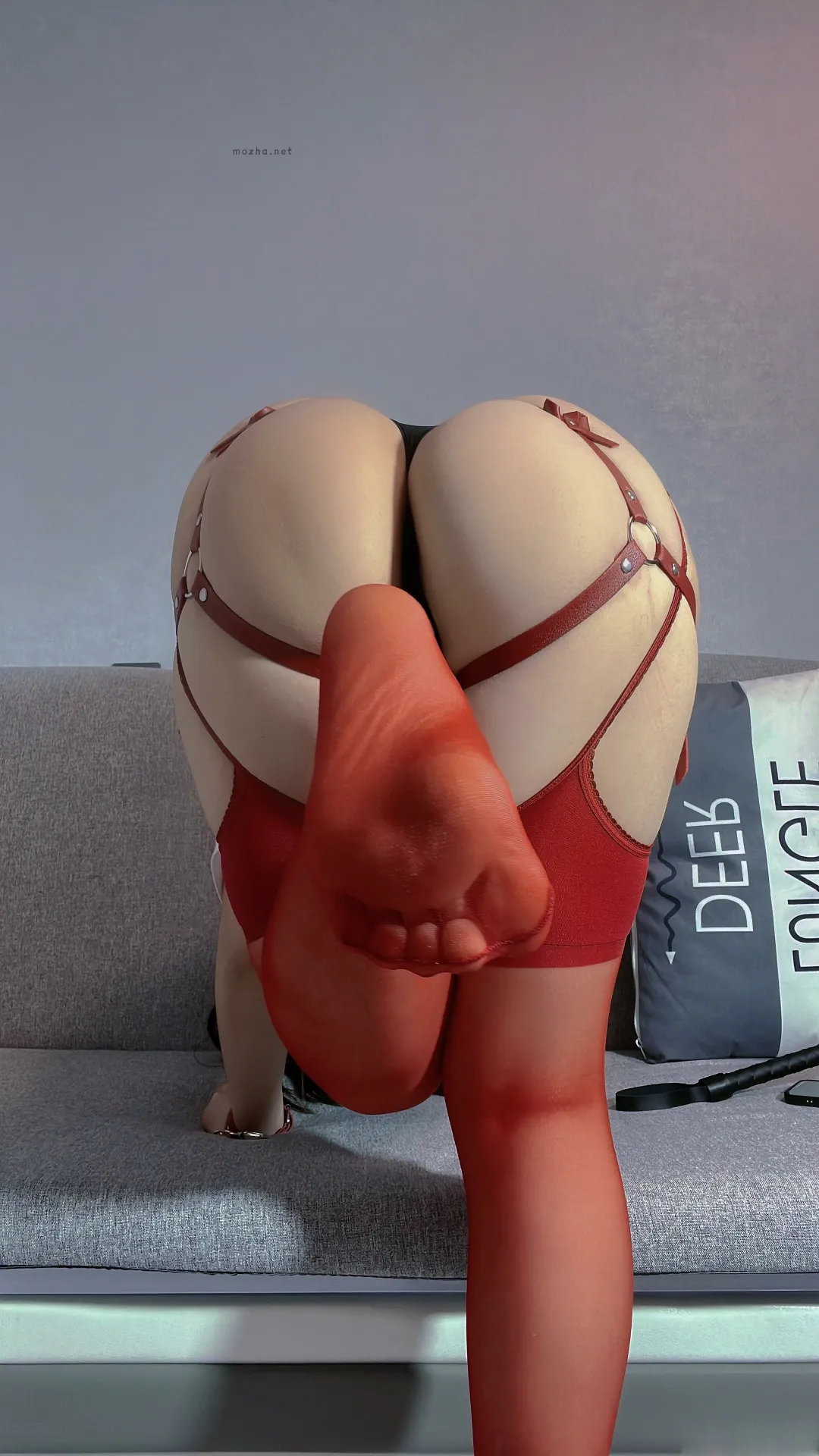 桃沢樱 – 红丝束带【29P】